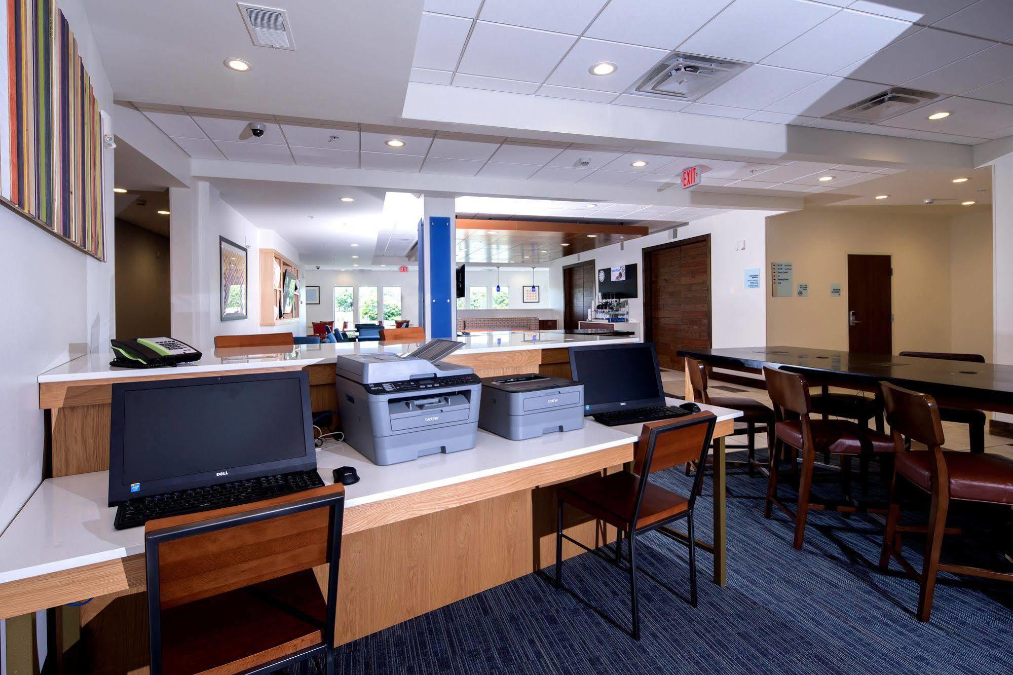 Holiday Inn Express & Suites - Portage By Ihg Extérieur photo